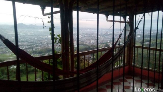 Finca Recreativa Bodhisavatt - Finca en Dos Quebradas, Risaralda